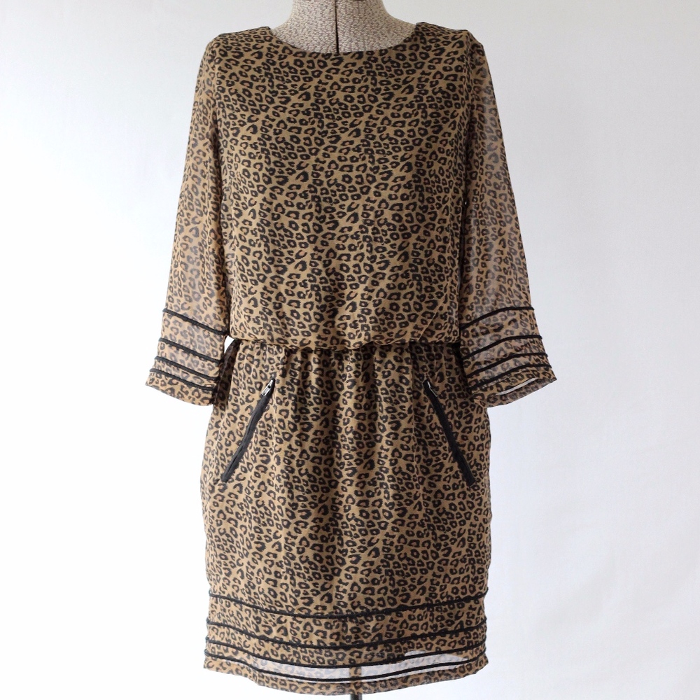 ✨HP✨THML Leopard Print Dress XS